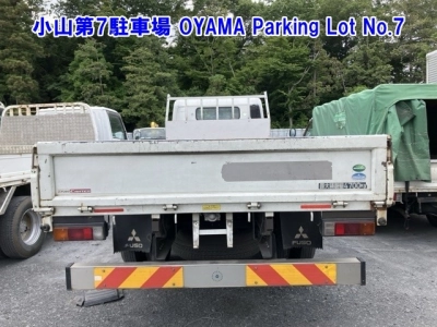 MITSUBISHI CANTER