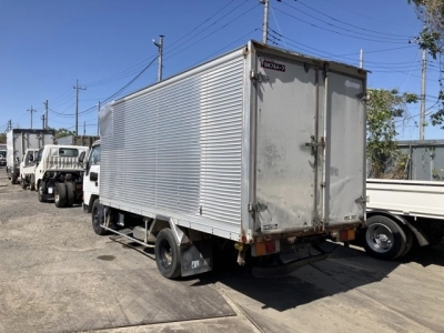 MITSUBISHI CANTER