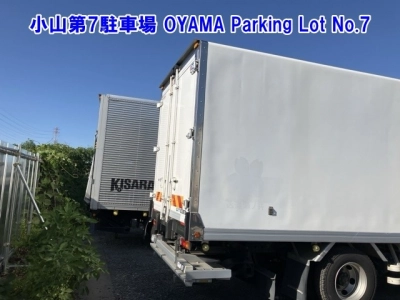 MITSUBISHI CANTER