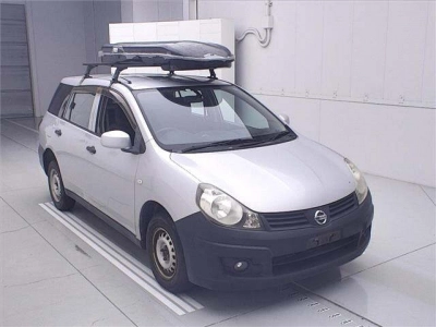 NISSAN AD