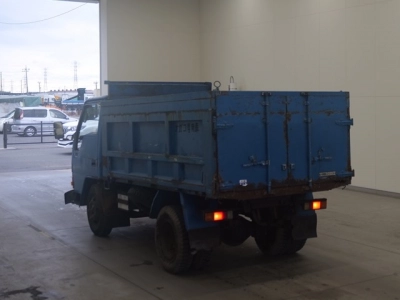 MITSUBISHI CANTER