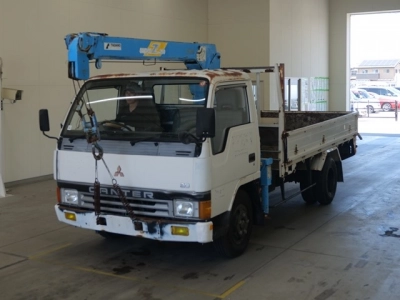 MITSUBISHI CANTER