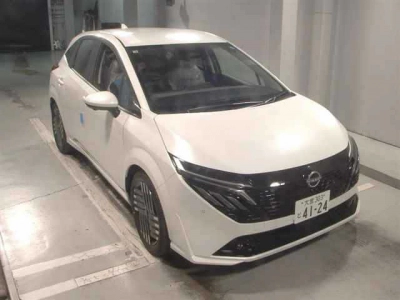 NISSAN AURA
