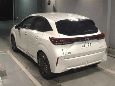 NISSAN AURA