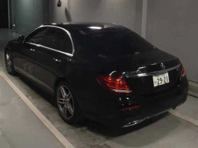 MERCEDES BENZ E CLASS
