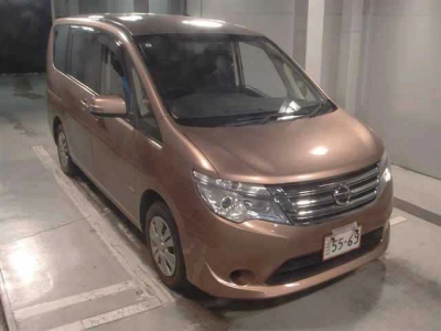 NISSAN SERENA