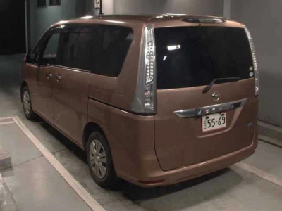 NISSAN SERENA