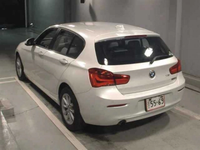 BMW 1 SERIES