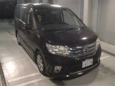 NISSAN SERENA