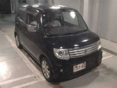 SUZUKI MRWAGON