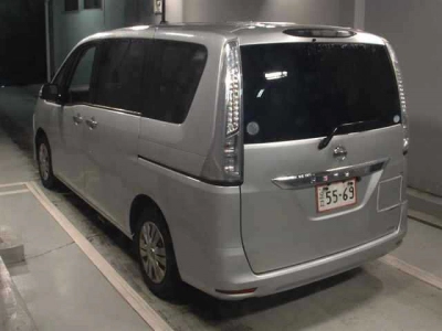 NISSAN SERENA