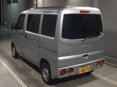 NISSAN CLIPPER VAN