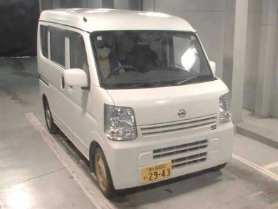 NISSAN NV100 CLIPPER