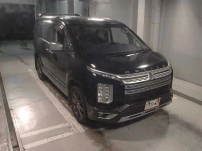 MITSUBISHI DELICA D:5