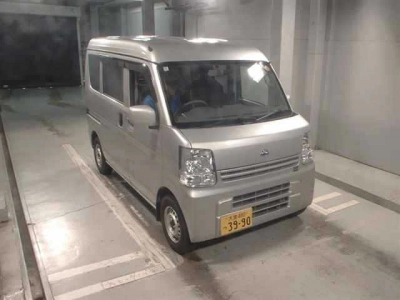 NISSAN NV100 CLIPPER
