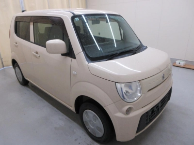 SUZUKI MRWAGON
