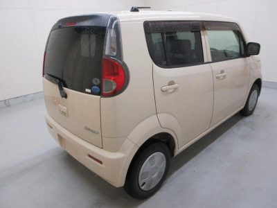 SUZUKI MRWAGON