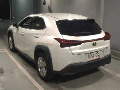 LEXUS UX