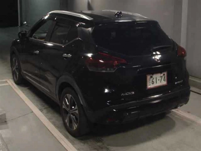 NISSAN KICKS