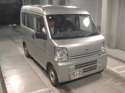 NISSAN NV100 CLIPPER