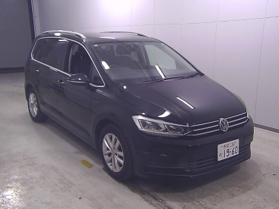 VOLKSWAGEN GOLF TOURAN