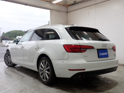 AUDI A4 AVANTE