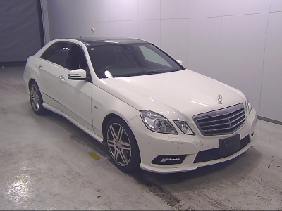 MERCEDES BENZ E CLASS