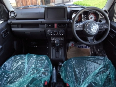 SUZUKI JIMNY NOMADE