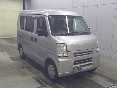NISSAN NV100 CLIPPER