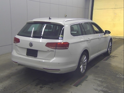 VOLKSWAGEN PASSAT WAGON