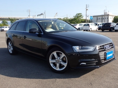 AUDI A4 AVANTE
