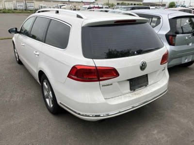 VOLKSWAGEN PASSAT VARIANT