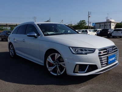 AUDI S4 AVANTE