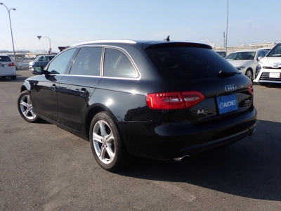 AUDI A4 AVANTE