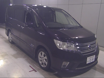 NISSAN SERENA