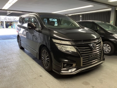 NISSAN ELGRAND