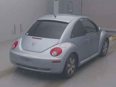 VOLKSWAGEN NEW BEETLE