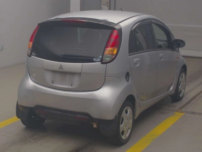 MITSUBISHI I