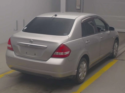 NISSAN TIIDA LATIO