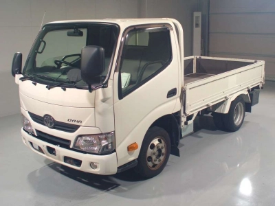 TOYOTA DYNA TRUCK