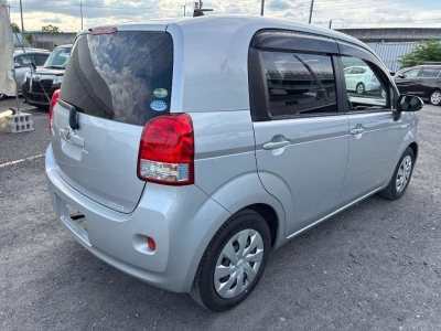 TOYOTA PORTE