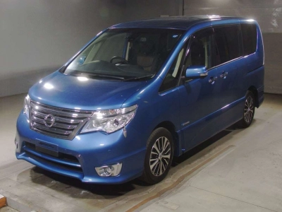 NISSAN SERENA