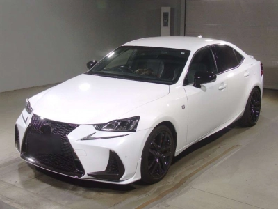 LEXUS IS