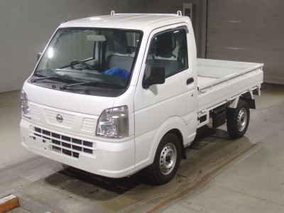 NISSAN NT100 CLIPPER