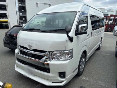 TOYOTA HIACE WAGON