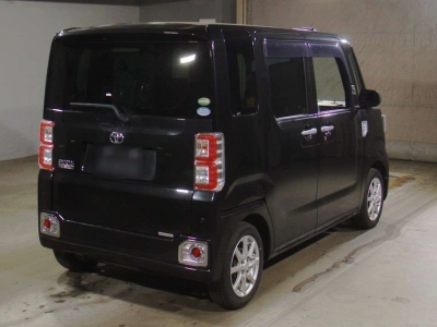 TOYOTA PIXIS MEGA
