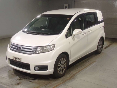 HONDA FREED SPIKE