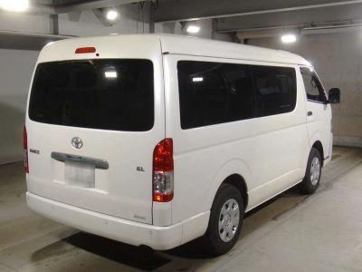 TOYOTA HIACE WAGON
