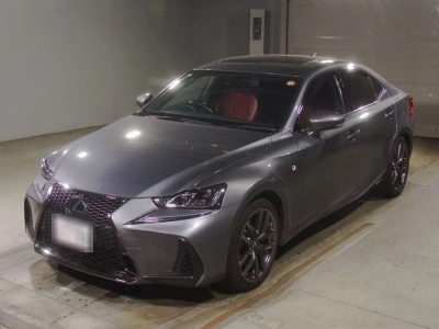 LEXUS IS