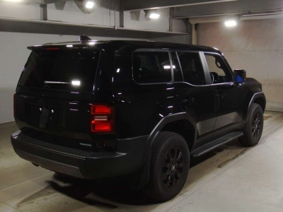 TOYOTA LAND CRUISER 250
